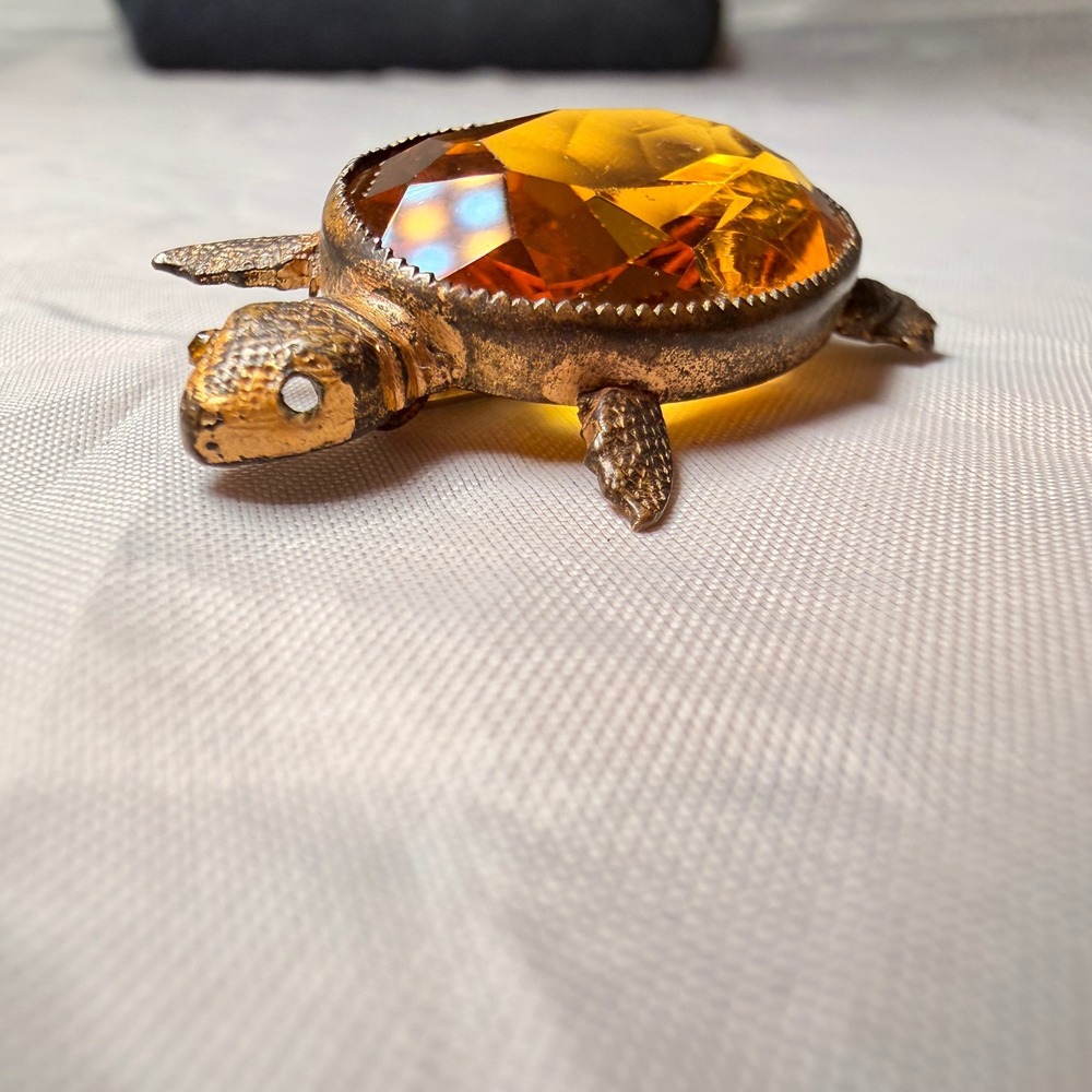 Vtg Turtle Brooch Amber Faceted Glass Gold Tone Animal Pin 1.75in Tortoise Honey